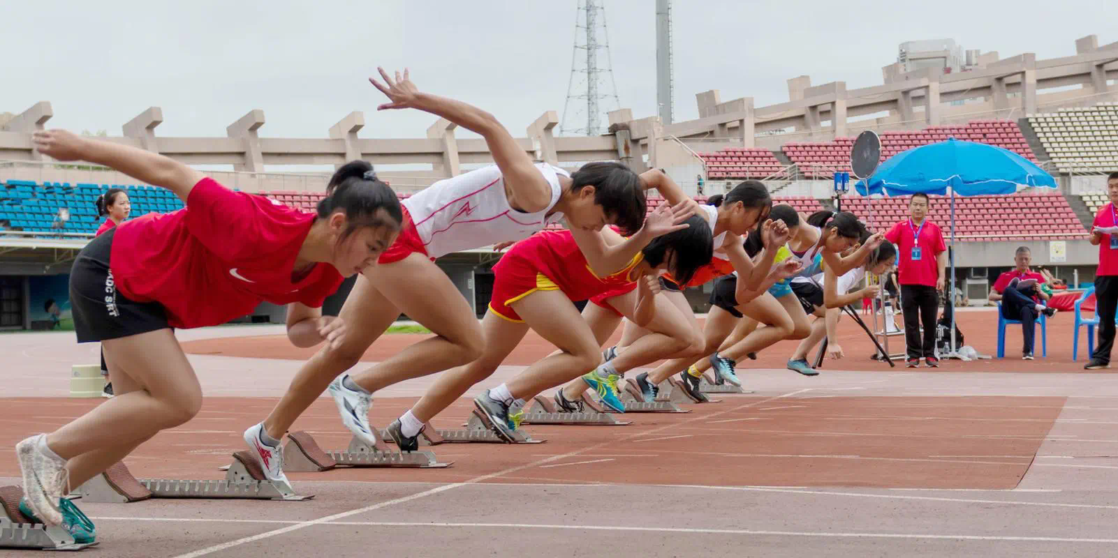 网球拍什么合金比较好
